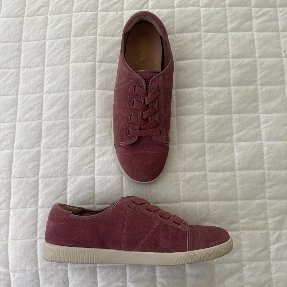 Vionic Mauve Suede Low-Top Sneakers